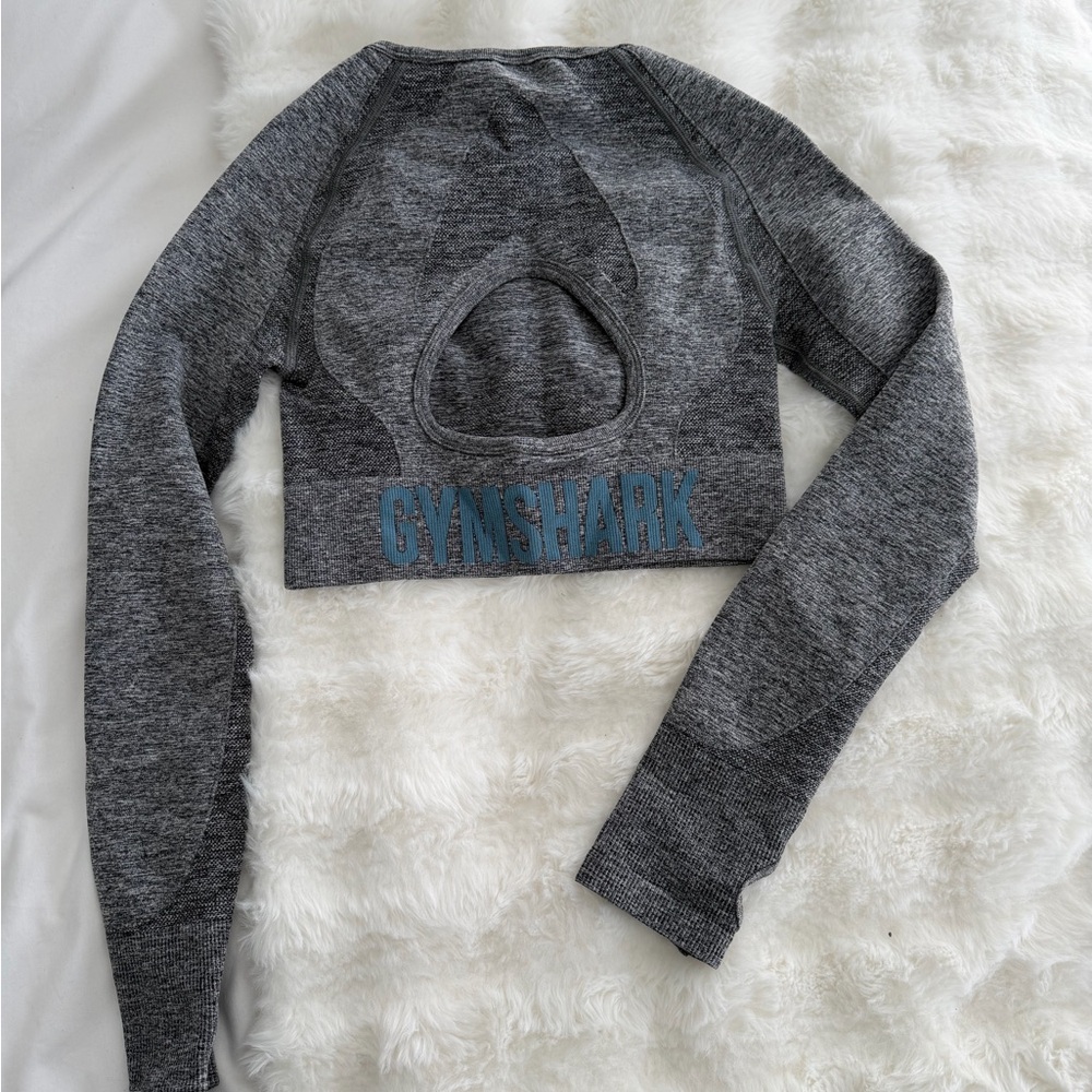 Gray Women's GymShark Cropped Top - Picture 2 of 5
